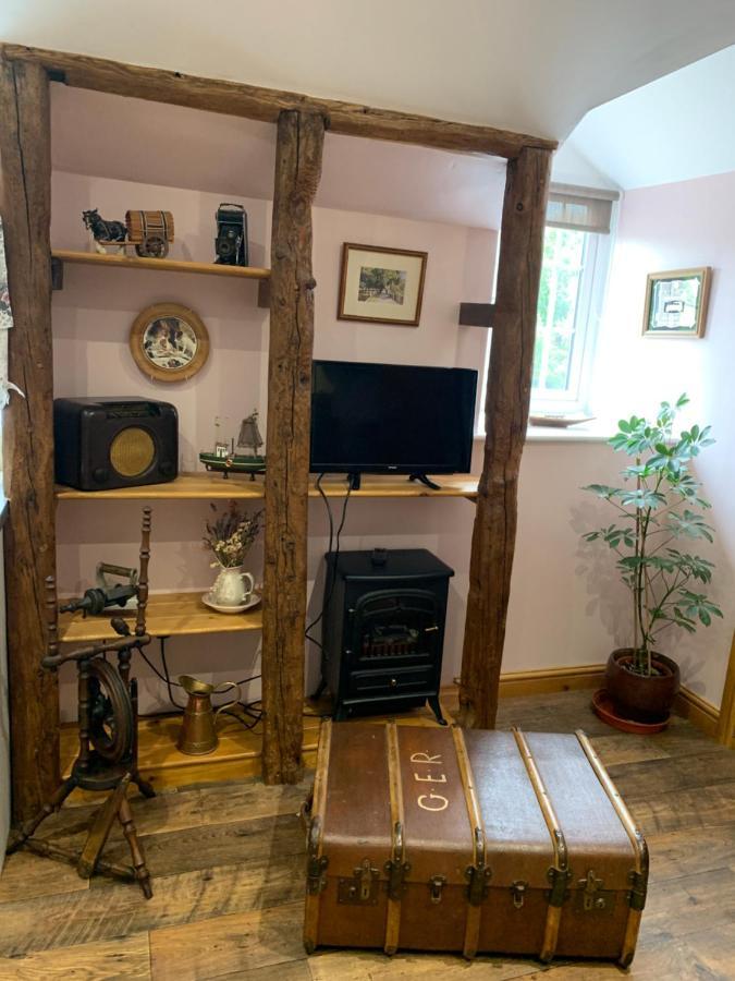 Brecon Boutique Breaks River Run Apartment *