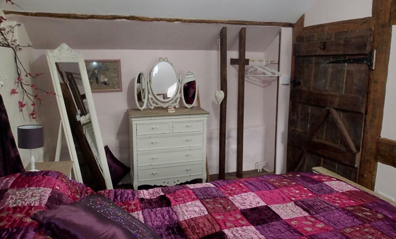 Brecon Boutique Breaks River Run Apartment *