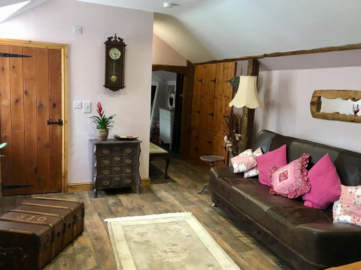 Brecon Boutique Breaks River Run Apartment Sennybridge